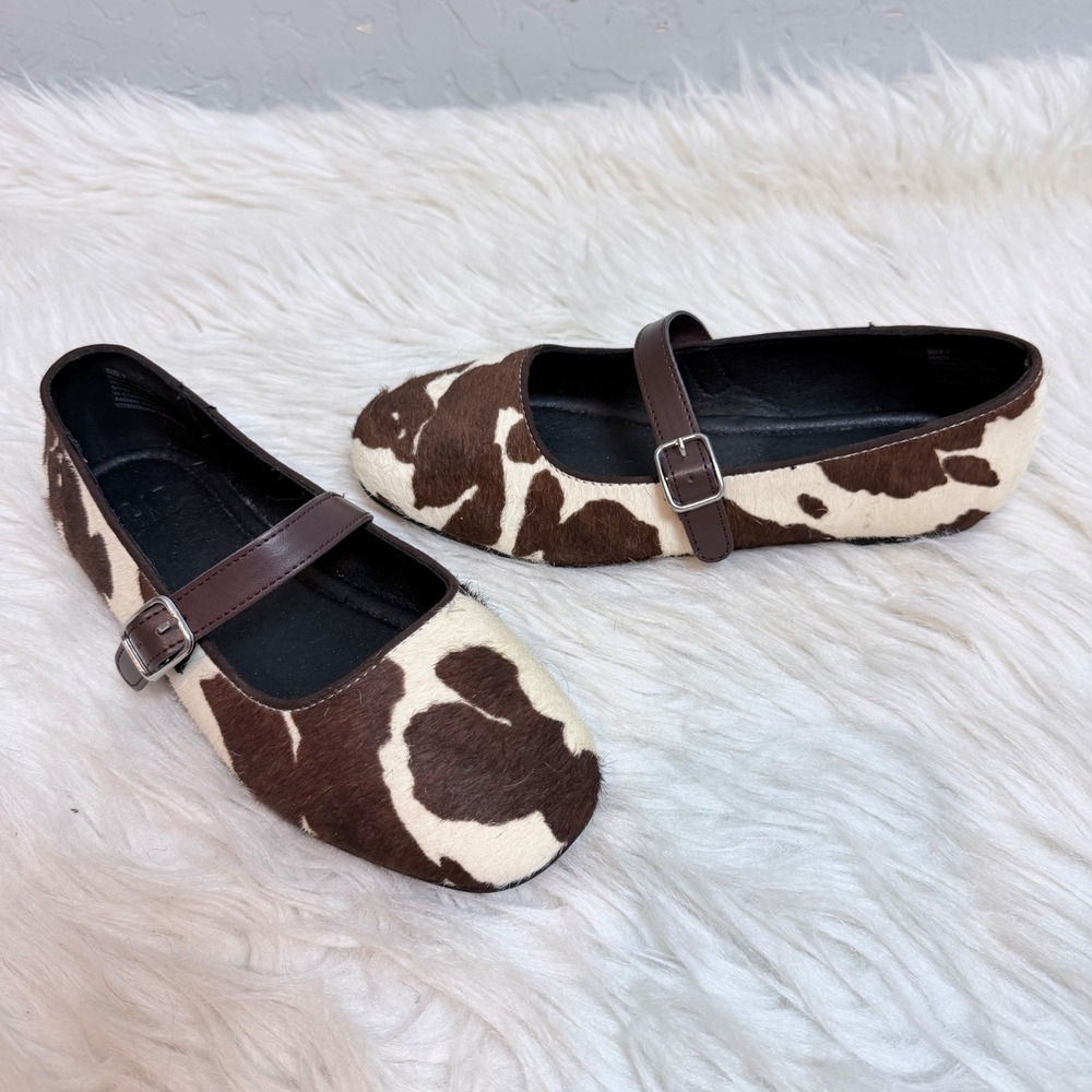 Gap Cow Print Calf Hair Mary Jane Flats Brown White Buckle Strap Shoes Size 7